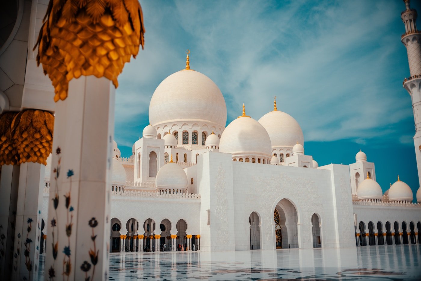 Abu Dhabi or Dubai for your next family break?
